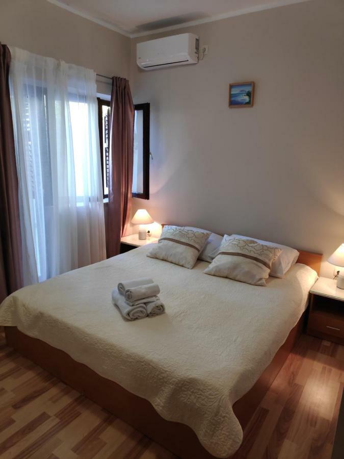 Apartments Niko Omiš Exteriér fotografie